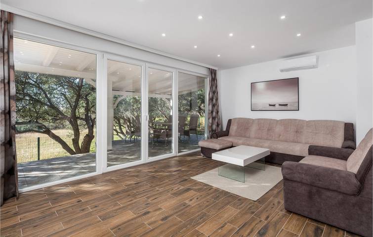 Ferienhaus für 6 Personen, mit Terrasse, mit Haustier in Banjol - 3