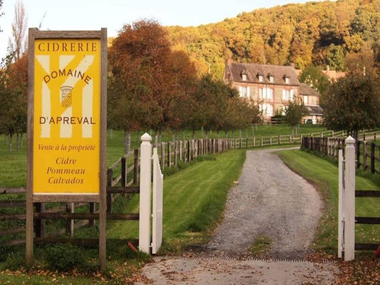 Appartement entier, La Bergeronnette au Domaine D'apreval in Pennedepie, Région de Lisieux