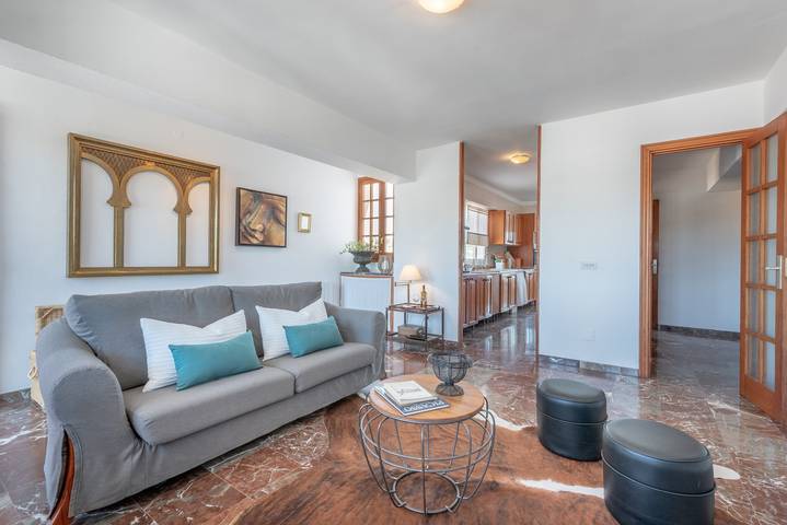 Ganze Wohnung, Modernes Apartment mit Balkonen und Wlan; Haustiere erlaubt, Parkplätze vorhanden in Felanitx, Mallorca Süden