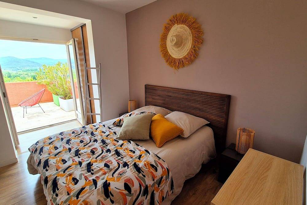 Magnificent Mazet in the Gulf of St Tropez in Cogolin, Draguignan region