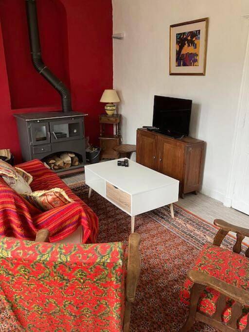 Location de vacances pour 14 personnes, avec piscine ainsi que balcon et vue à Bellac - 4