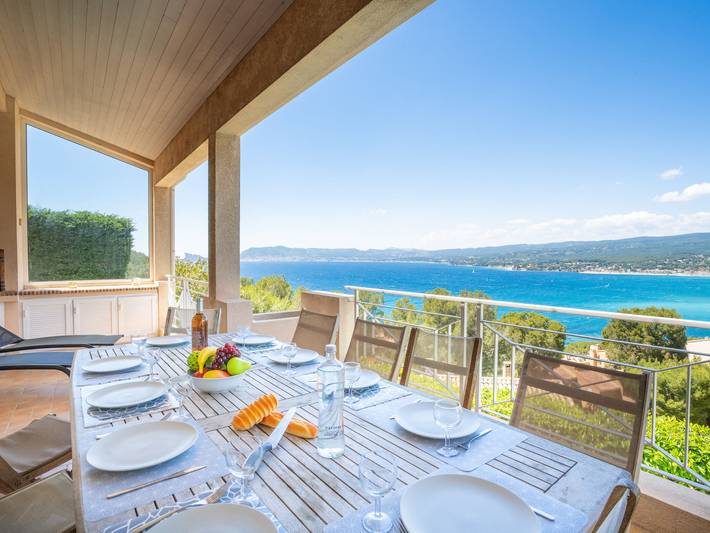 Les Cèdres in Saint-Cyr-sur-Mer, Côte méditerranéenne (France)