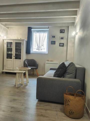 Gîte pour 4 personnes, avec terrasse à Les Martres-de-Veyre