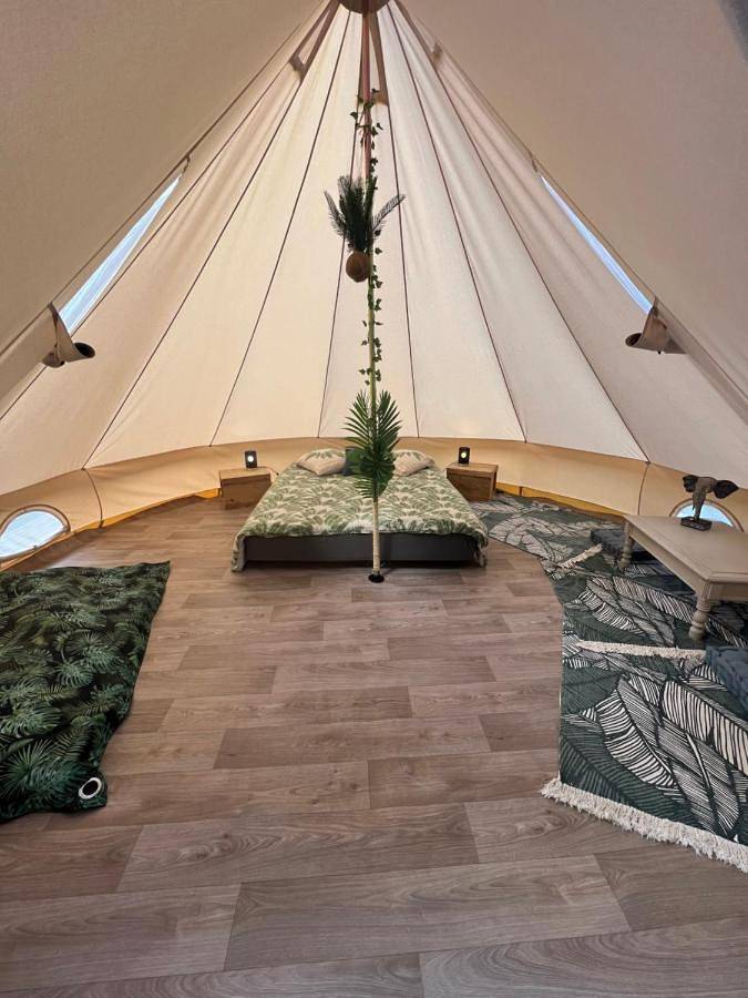 Gîte pour 2 personnes, avec Terrasse ainsi que Jardin et Vue à Mios