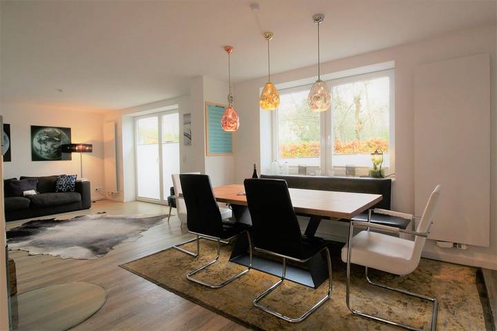Bungalow für 8 Personen, mit Terrasse und Garten