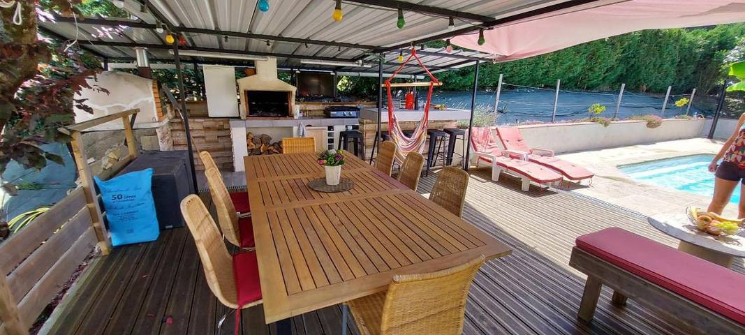 Villa pour 10 personnes, avec jardin ainsi que vue et piscine dans le Gers - 4