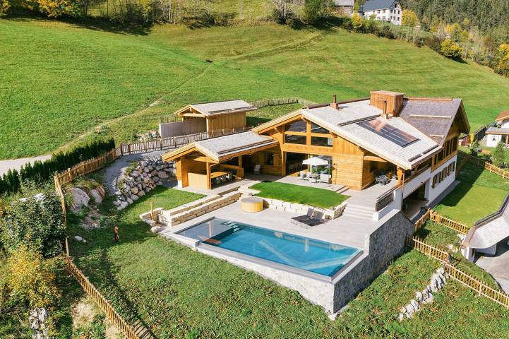 Ferienhaus für 10 Personen, mit Balkon und Pool sowie Garten in Vorarlberg - 2