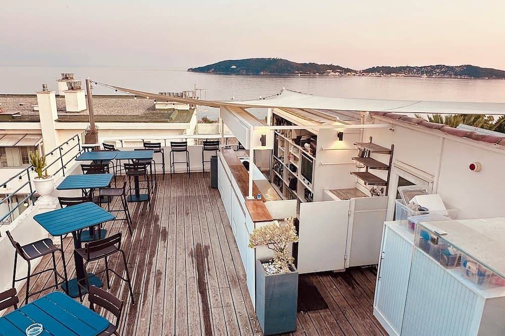Hôtel privatisé 8/16ch Toulon Bord de Mer -Rooftop in Toulon, Côte méditerranéenne (France)