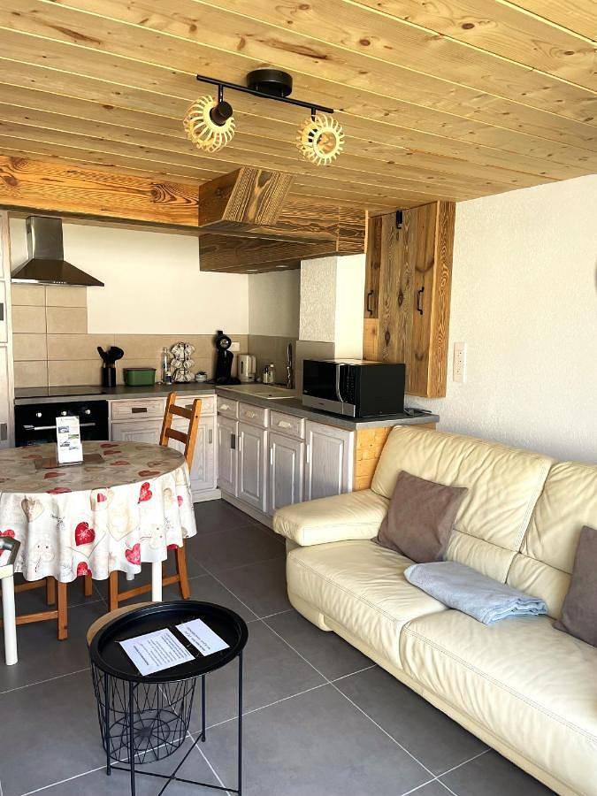 Appartement entier, Le repaire de l'horloger in Maîche, Jura Francais