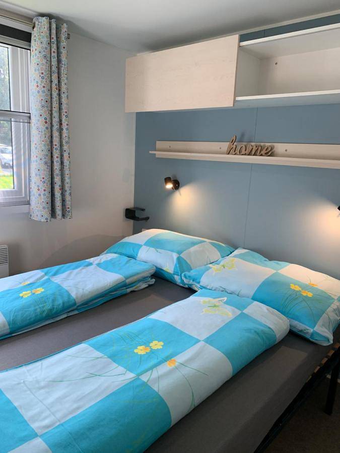 Chalet Max Ii in Seekirchen am Wallersee, Bezirk Salzburg-Umgebung