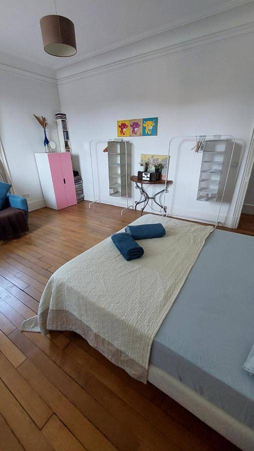 Bed & Breakfast à 20mn direct St Lazare en Train in Sannois, Val-d'Oise