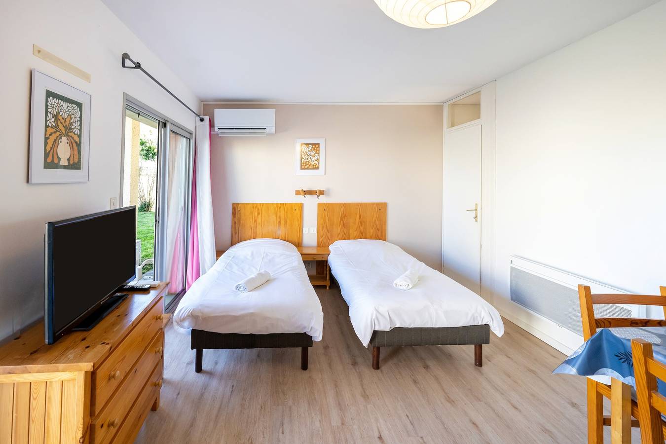 Studio entier, Studio cosy avec jardin privatif, climatisation et billard – Barbotan-les-Thermes in Cazaubon, Gers