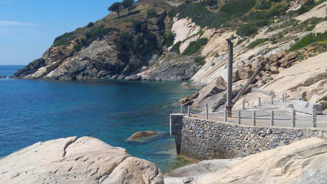 Ganze Wohnung, Appartamento Il Girasole in Pomonte, Marciana