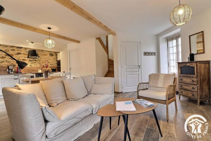 Gîte pour 4 personnes, avec Terrasse ainsi que Jardin et Vue à Saint-Suliac - 2