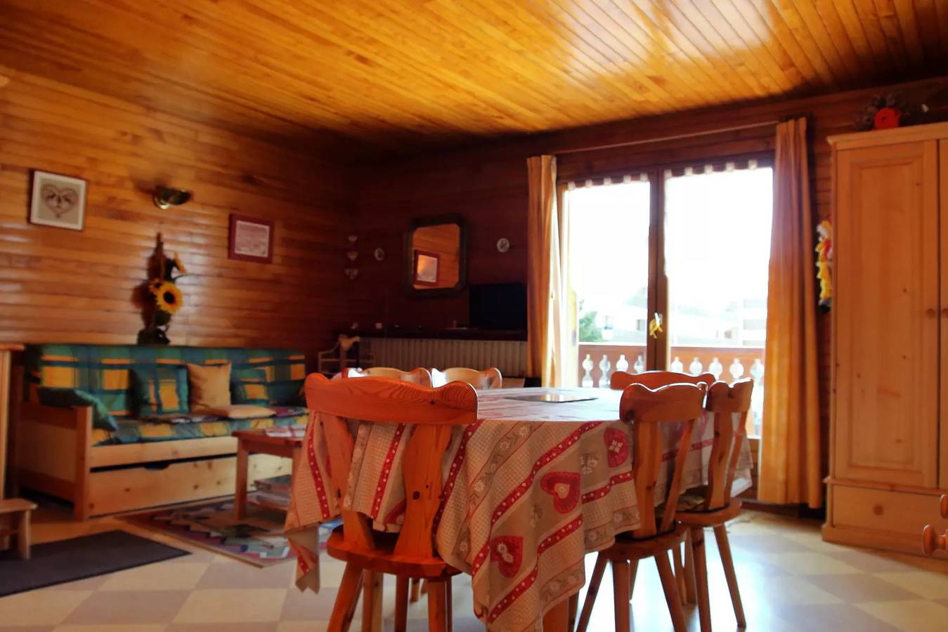 Apartamento entero, Mlb22 - 3 estancias 6 Centro de Pers Carroz in Les Carroz, Arâches-la-Frasse