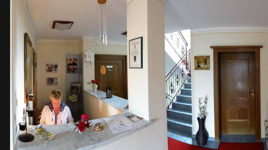 BnB für 3 Personen, mit Balkon und Ausblick in Flachau - 2