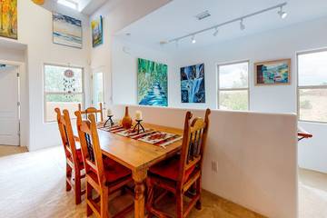 Vacation House for 10 Guests in Santa Fe, New Mexico, Picture 4