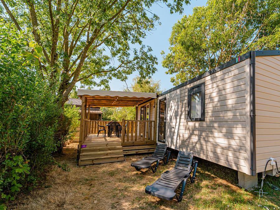 Camping La Dive - Mobilhome 4 personnes - Gamme Loisirs in Saint-Michel-en-l'Herm, Fontenay-le-Comte