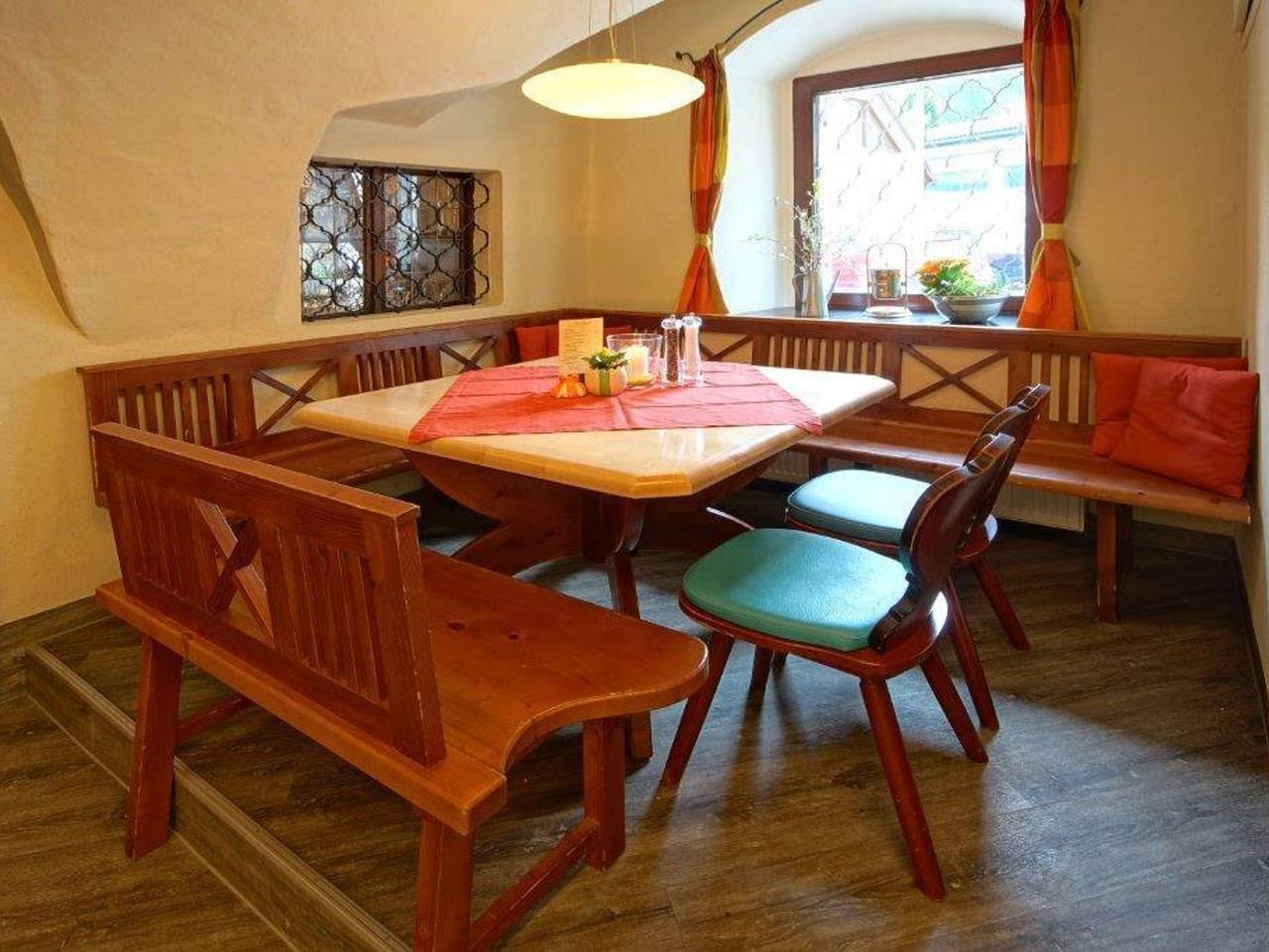 Hotel & Wirtshaus Das Rössl - Doppelzimmer Standard mit Bad, Wc in Windischgarsten, Kirchdorf an der Krems (Bezirk)