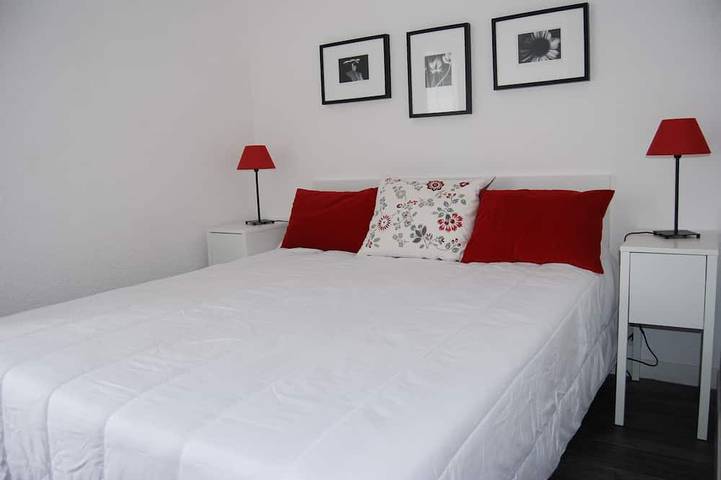 Gîte pour 4 personnes, avec jardin et terrasse dans Plage de Grève Blanche - 2