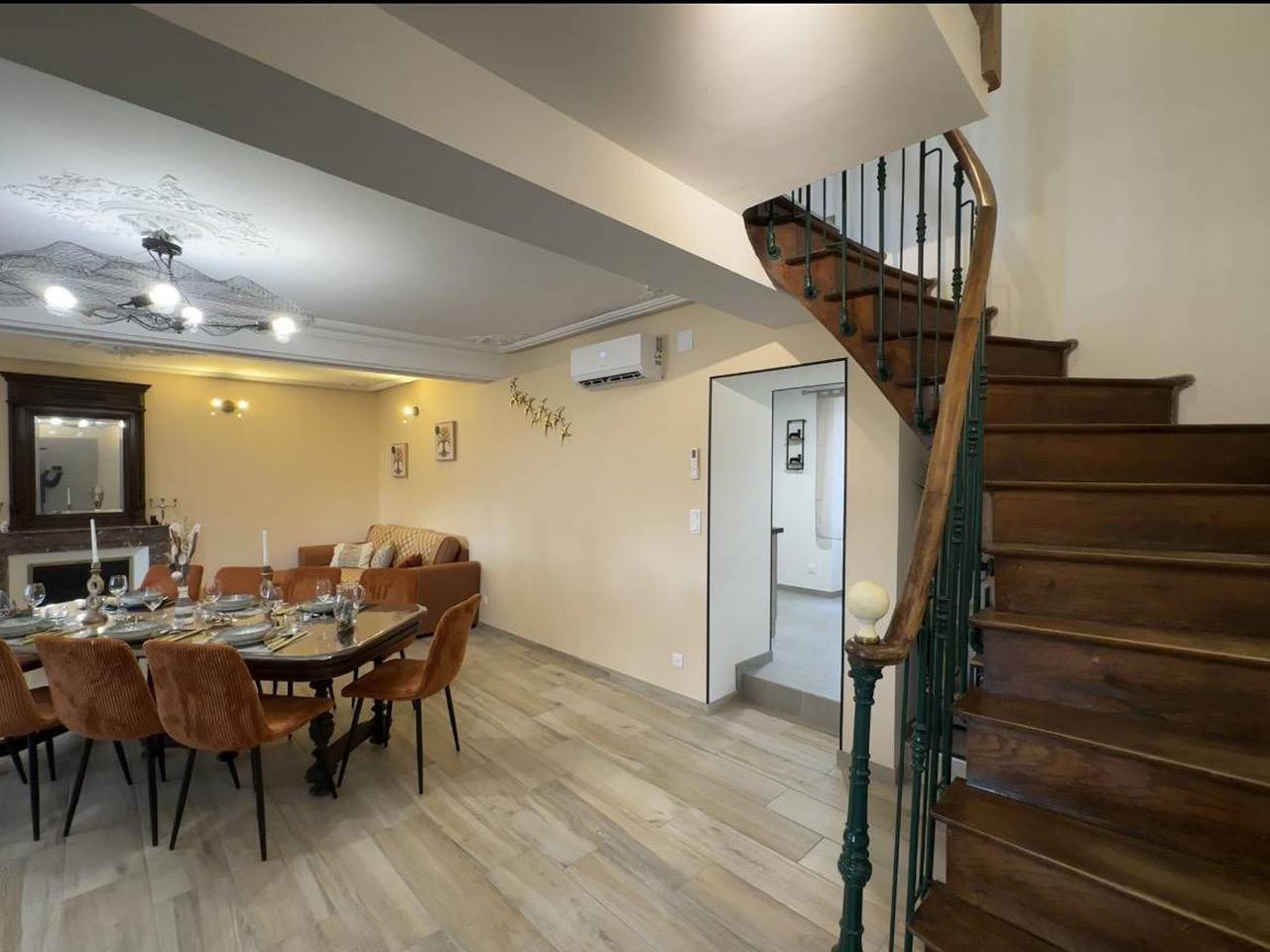 Casa rural en el corazón de Allier, se aceptan mascotas, Wifi y aire acondicionado in Buxières-les-Mines, Allier (desambiguación)