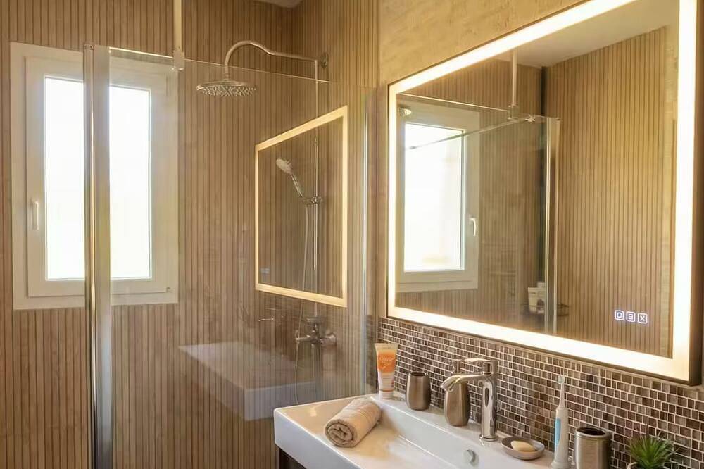Maison Chaleureuse et Bain Nordique au pied de la montage noir in Escoussens, Région de Castres