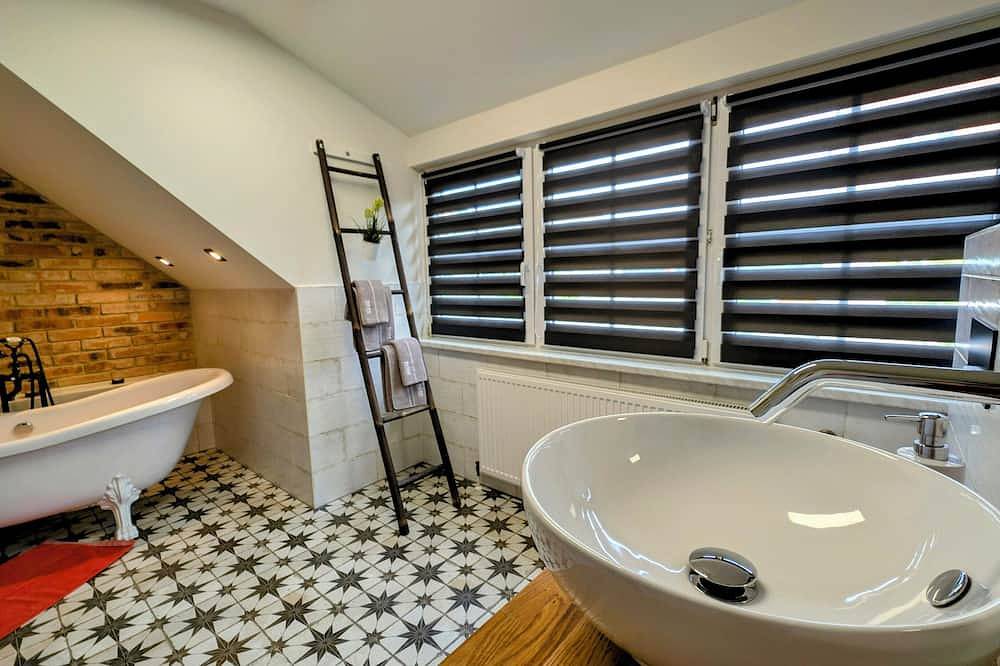 Ganze Wohnung, Lychen-Daheim, Studio im Herzen von Lychen für 2 Personen in Lychensee, Lychen