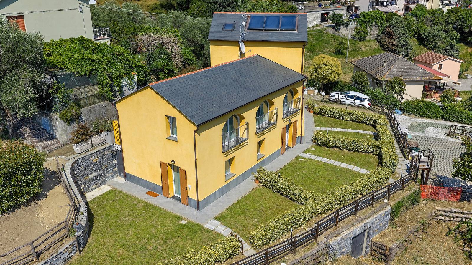 Appartamento intero, Appartamento 'Ermelindo - Meletta' con piscina condivisa, Wi-Fi e aria condizionata in Sestri Levante (Città), Sestri Levante