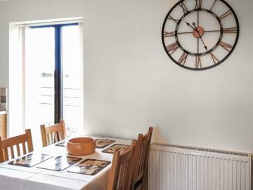 Vacation Rental for 4 Guests in Brean, Somerset, Picture 2