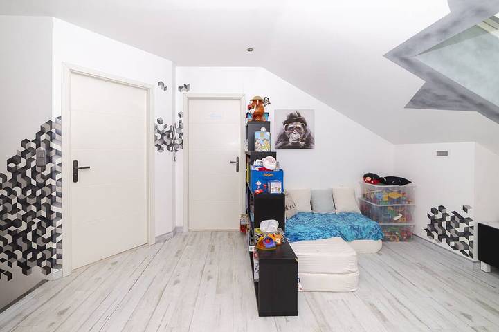 Location de vacances pour 8 personnes, avec terrasse et jardin à Saint-Étienne-lès-Remiremont - 2