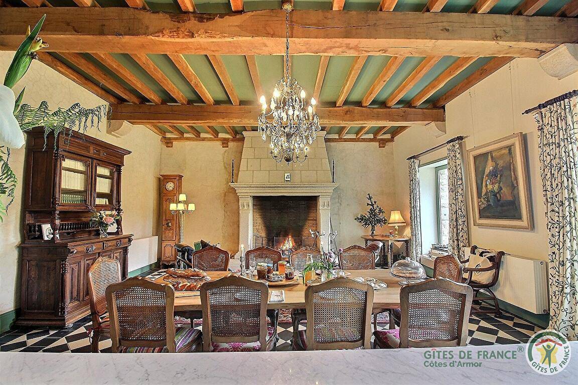 La Roche - Maison de famille - Bretonne in Brusvily, Région de Dinan