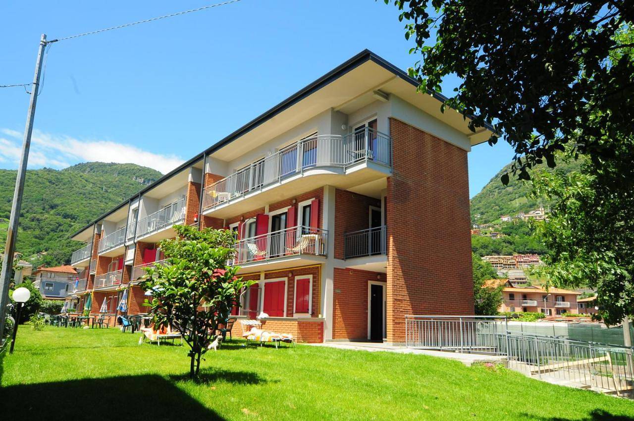 Residence Windsurf in Arbosto, Domaso