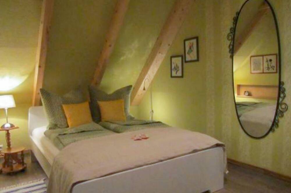 Ganze Wohnung, Koras Dachkammer - Künstlerhaus in Klockenhagen, Ribnitz-Damgarten