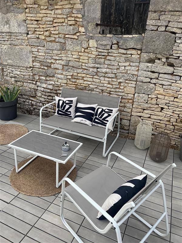 Location de vacances pour 4 personnes, avec jardin et piscine à Sainte-Soline - 4