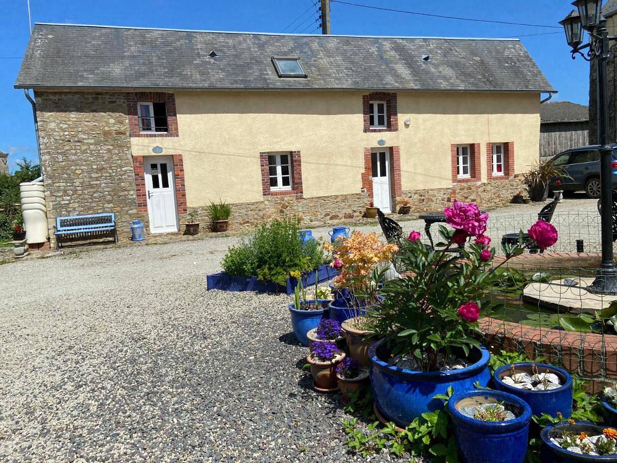 Rose Cottage in Gorges, Région de Coutances