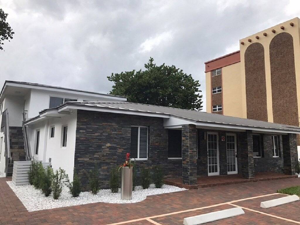 Ganze Wohnung, Monat zu Monat Luxus-Vermietung - 3 Minuten zu Fuß zum Strand in Pompano Beach, Broward County