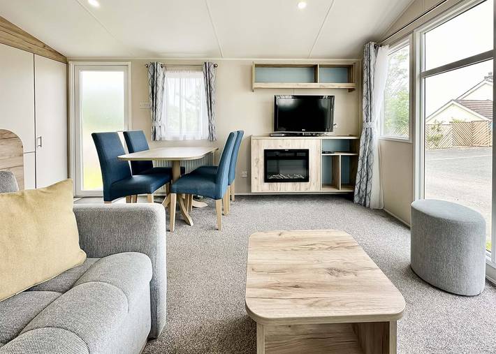 Caravan for 6 people in Cardigan Bay