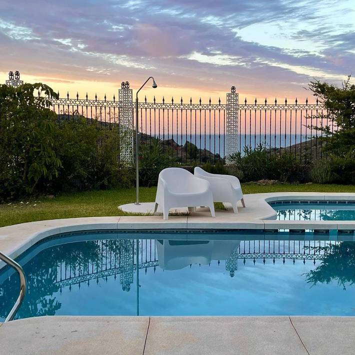 Gîte pour 4 personnes, avec vue ainsi que jardin et piscine