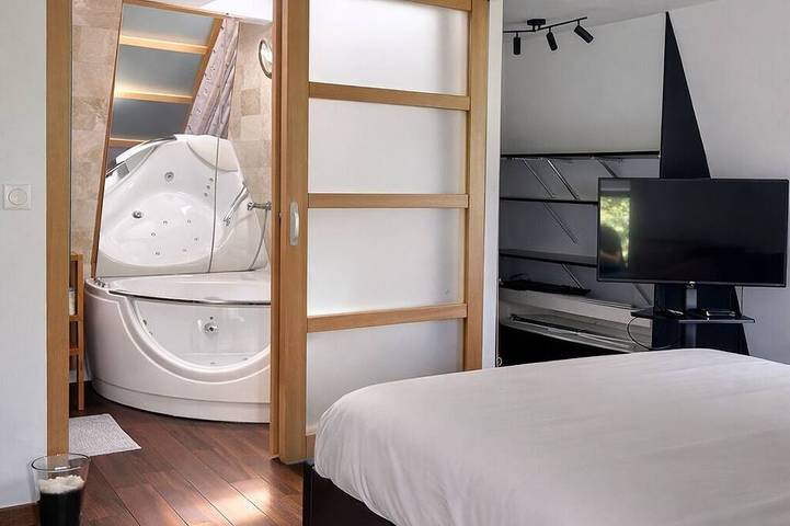 Villa Paris, Villepinte Exhibition Centre, Cdg in Aulnay-sous-Bois, Seine-Saint-Denis