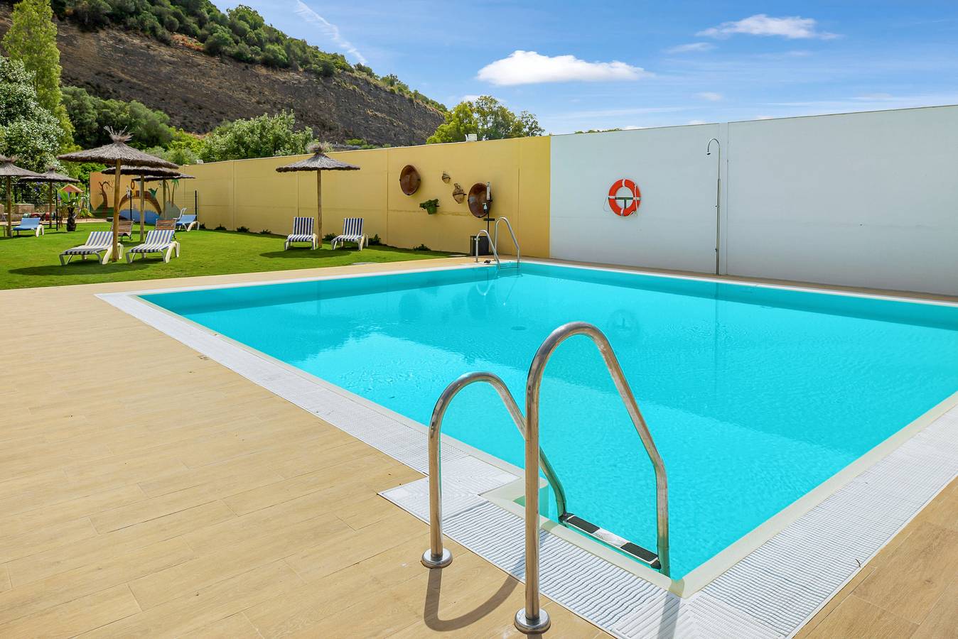 Ganze Wohnung, Ferienwohnung 'Casa de 10 - 2I' mit Bergblick, Gemeinschaftspool und Wlan in Vejer de la Frontera, Costa de la Luz