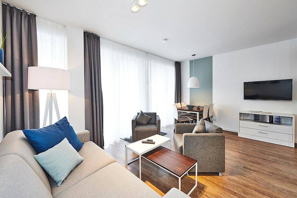 Ganze Wohnung, Strandnahes Ferienapartment mit großem Balkon inkl. Schwimmbad- & Saunanutzung in Bensersiel, Esens