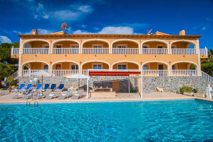 Villa for 24 personer, med have og terrasse, husdyr tilladt - 1