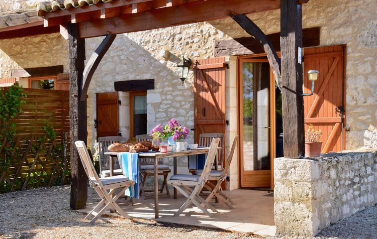 Gîte pour 7 personnes, avec piscine, adapté aux familles à Monflanquin - 2