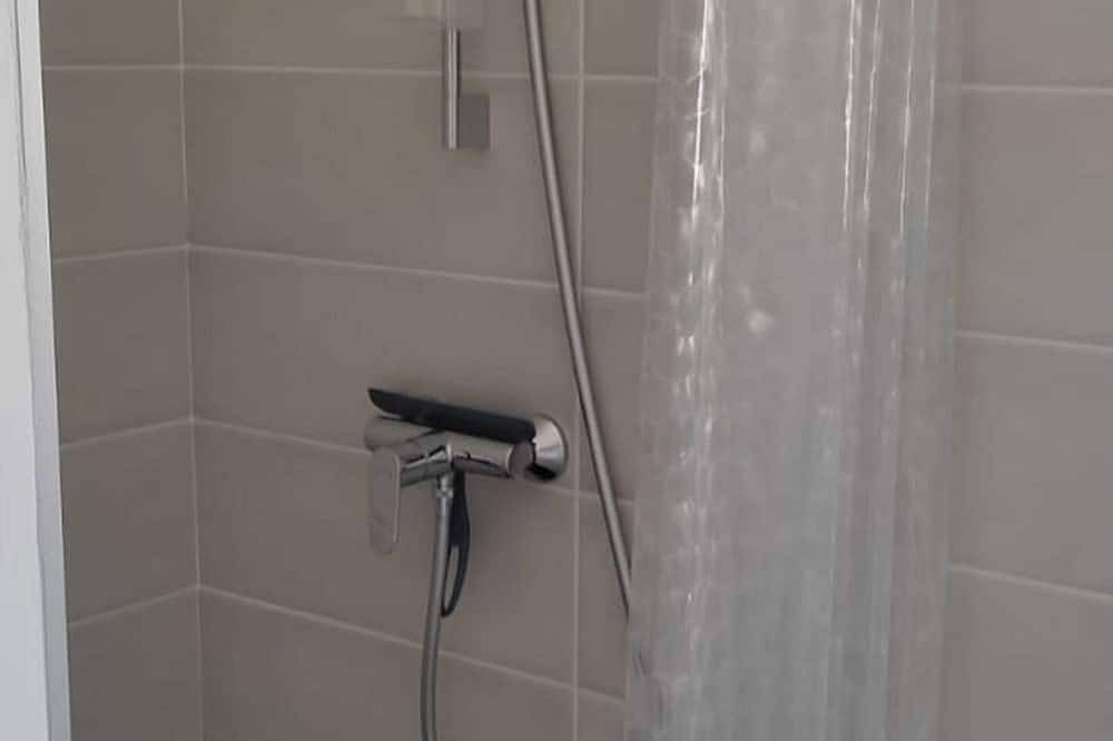 Appartement entier, Le Havre de Milly - Petite maison avec jardin privatif - proche d'Uzès in Garrigues-Sainte-Eulalie, Région de Nîmes