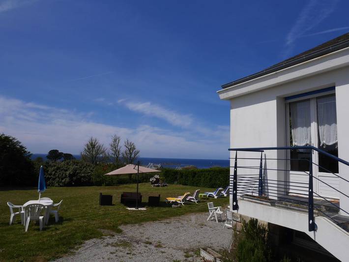 Maison de Vacances en Bretagne Vue Mer in Lampaul-Plouarzel, Région de Brest