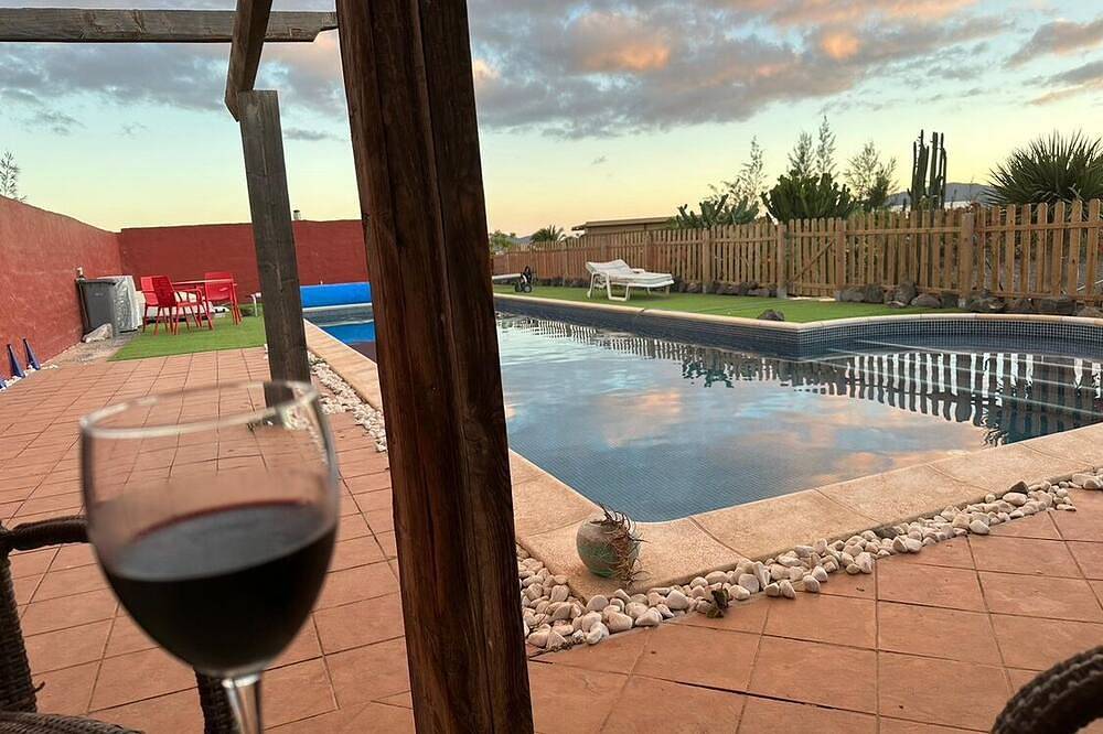 Rustikale Villa mit privatem Pool nahe dem Meer – Kapazität 9 Personen in Tuineje, Fuerteventura