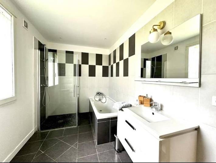 Location de vacances pour 6 personnes, avec jardin et vue à Longny-au-Perche - 3