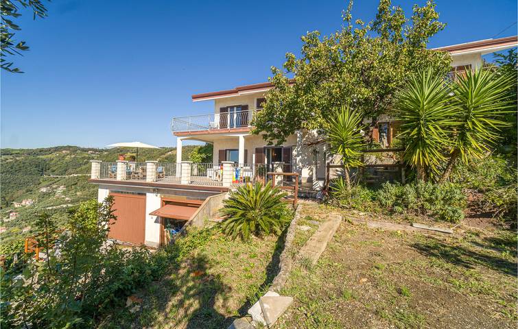 Ferienhaus für 8 Personen, mit Garten und Terrasse in Moneglia - 2