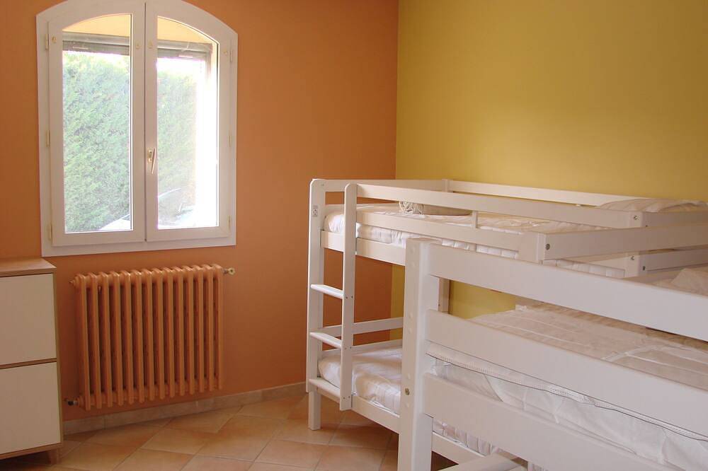 L'oustau de la Garrigo in La Tour-d'Aigues, Parc naturel régional du Luberon