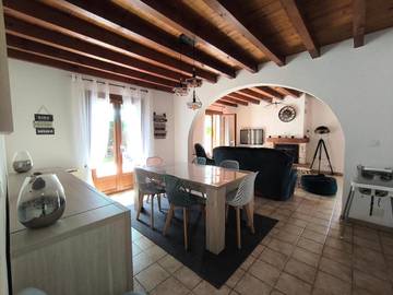 Gîte pour 8 personnes, avec terrasse et piscine à Castets (Landes)
